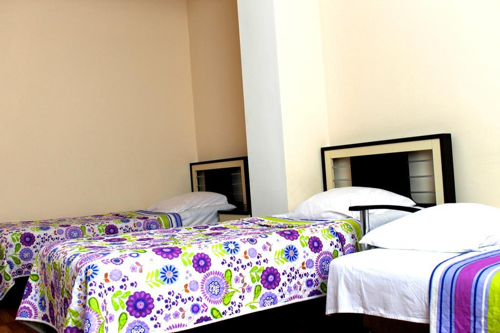 Max Comfort Hotel Kutaisi Phòng bức ảnh