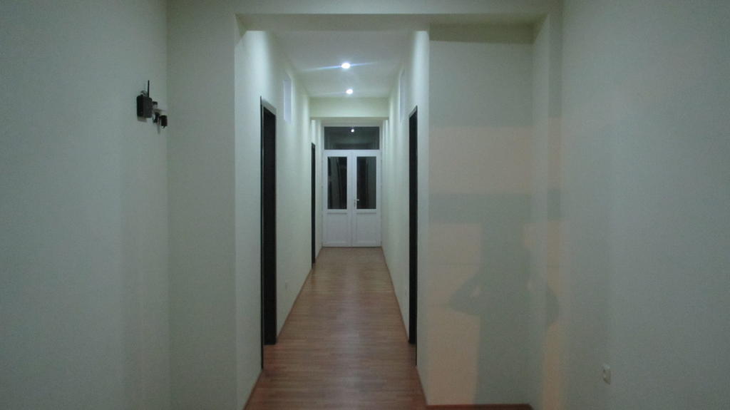 Max Comfort Hotel Kutaisi Ngoại thất bức ảnh